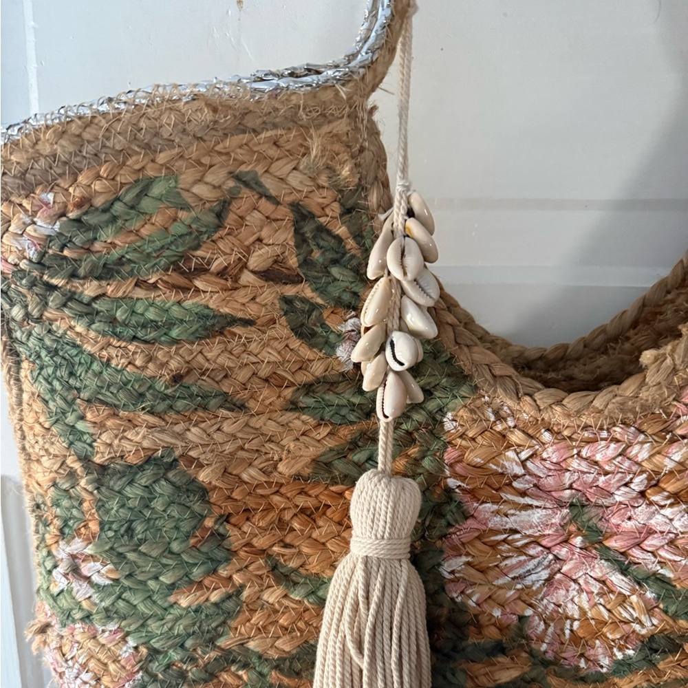 Time and Tru Straw Floral Tote with Tassel - Natural, Green, Pink - Picture 2 of 7